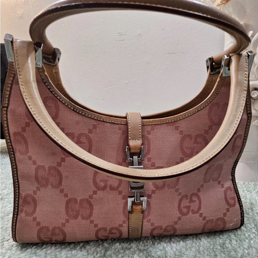 GUCCI Baby Pink Leather Shoulder  Hobo